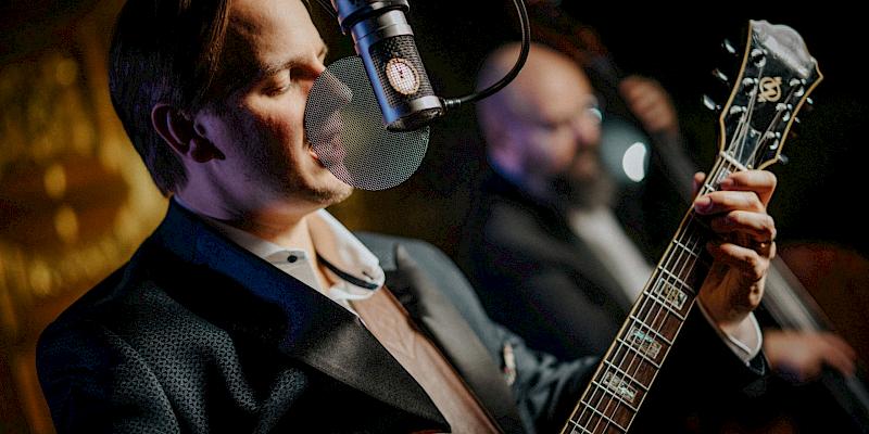 Classic Wedding Entertainment - Professional jazz performance