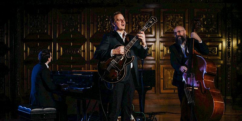 Platinum Wedding Package - Professional jazz performance